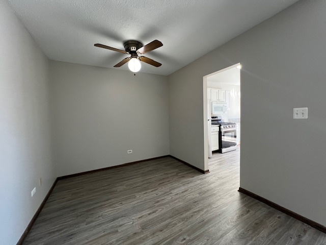 7030 Barrington Court #204, Woodridge, IL 60517