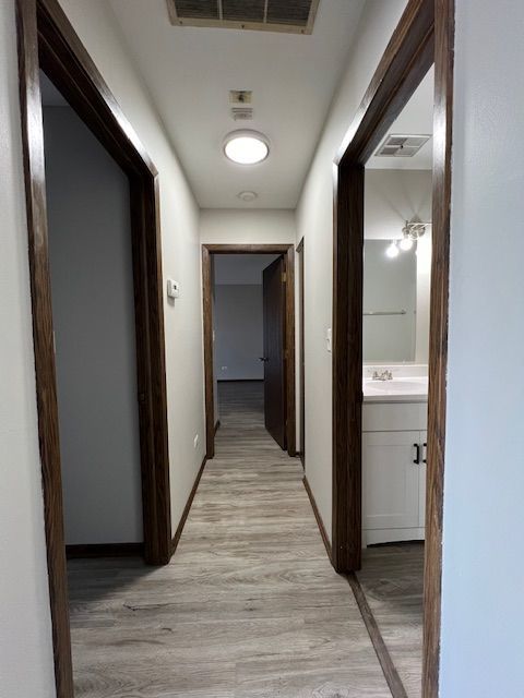 7030 Barrington Court #204, Woodridge, IL 60517