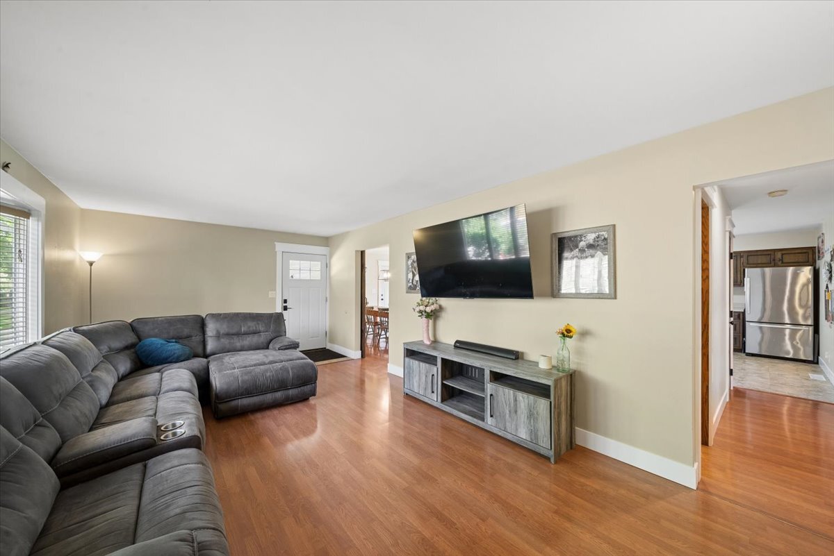 24908 W Hemphill Drive, Elwood, IL 60421