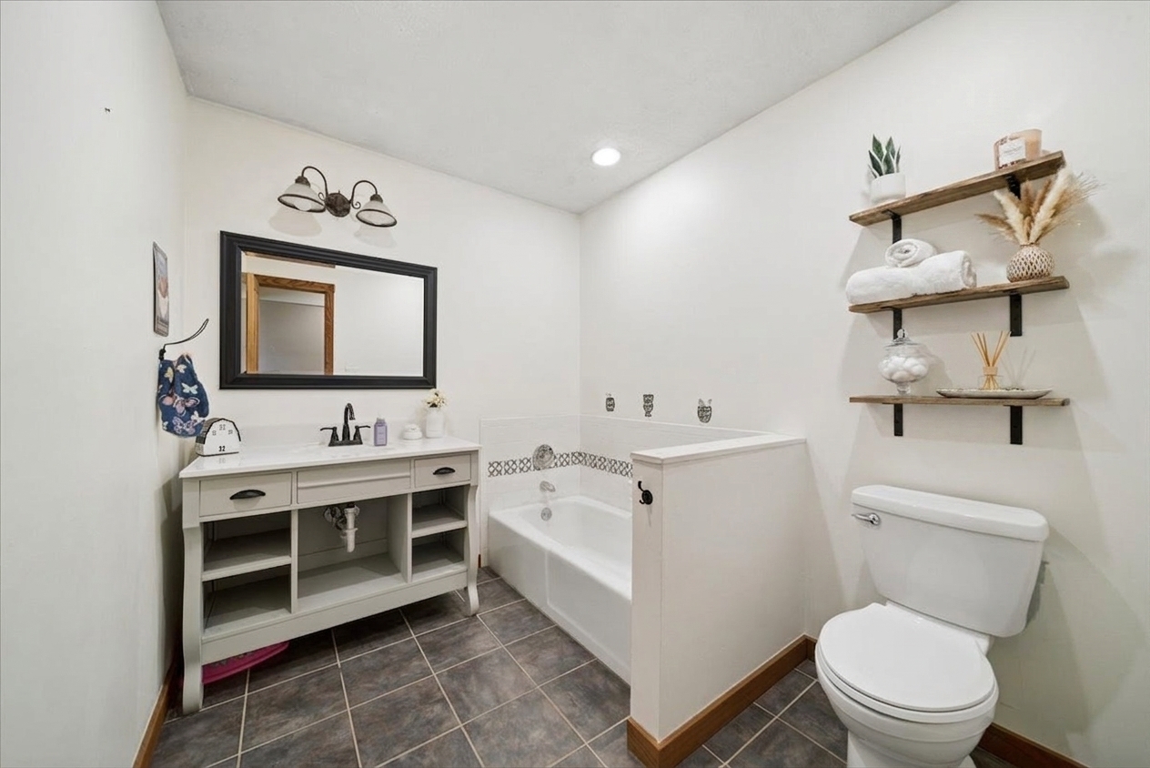 24908 W Hemphill Drive, Elwood, IL 60421