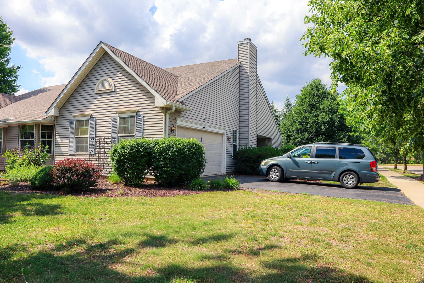 1286 Chestnut Lane, Yorkville, IL 60560
