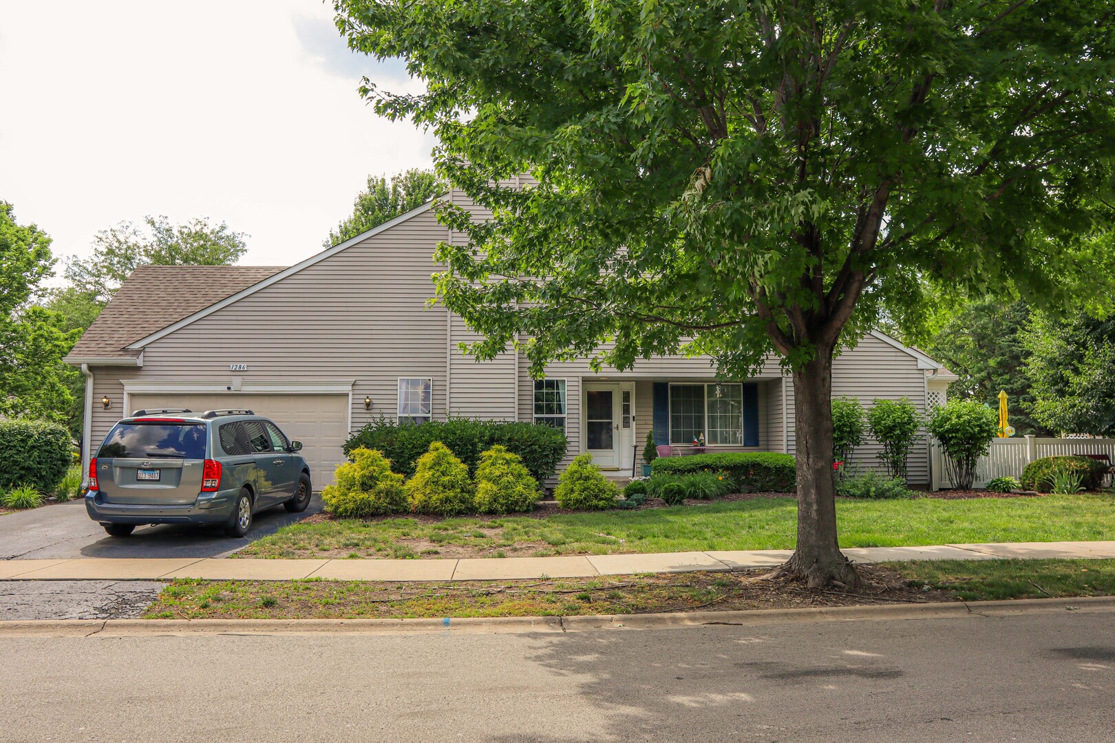 1286 Chestnut Lane, Yorkville, IL 60560