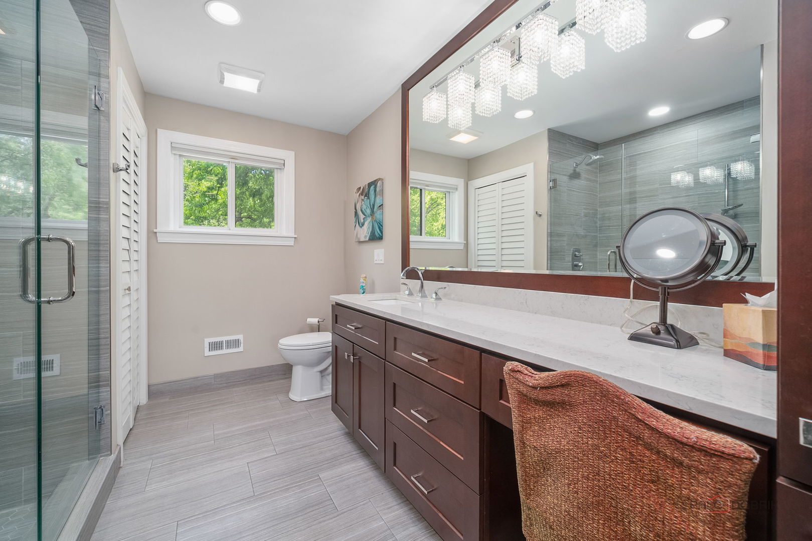 525 WHITE OAK Lane #26525, Lake Barrington, IL 60010