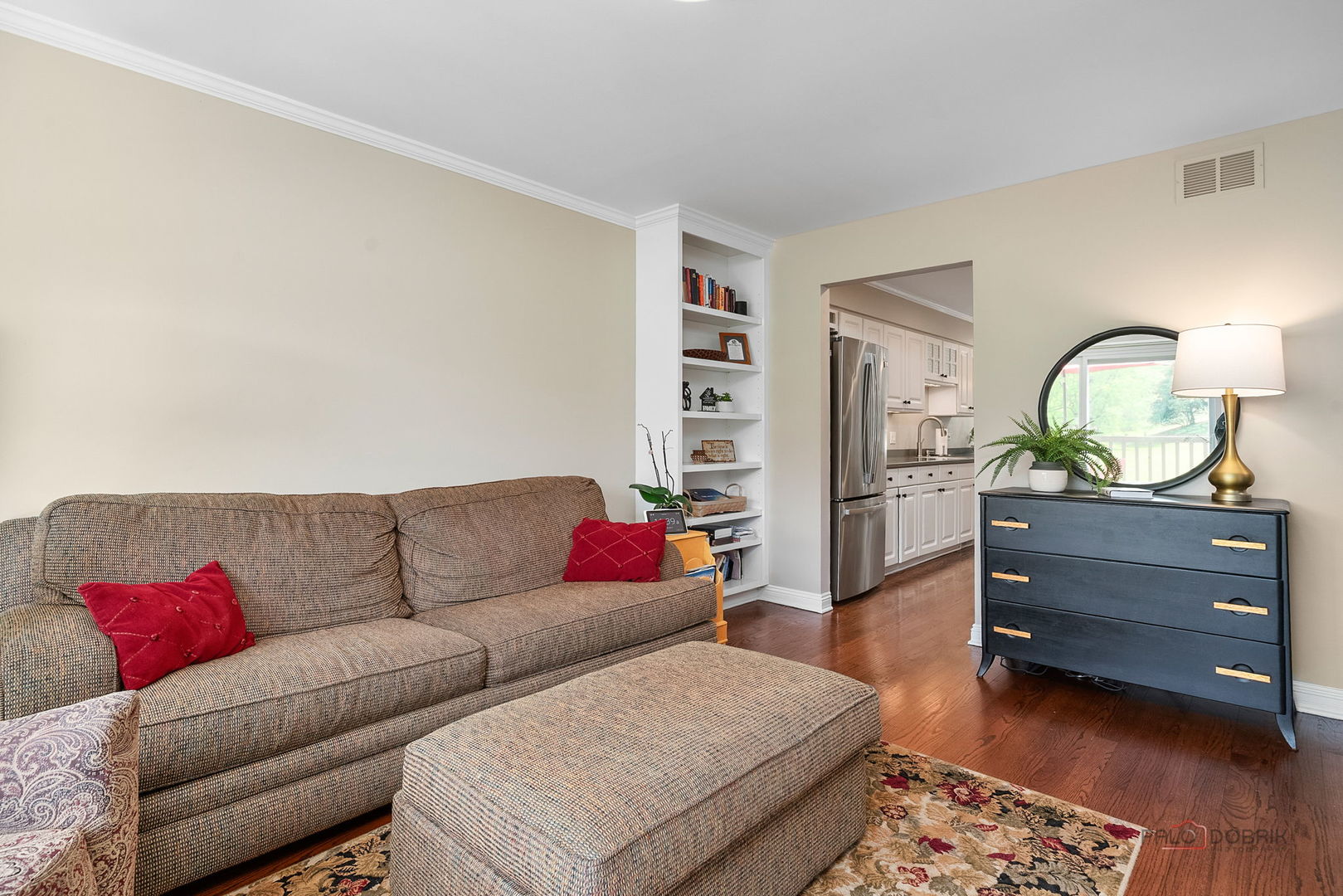 525 WHITE OAK Lane #26525, Lake Barrington, IL 60010
