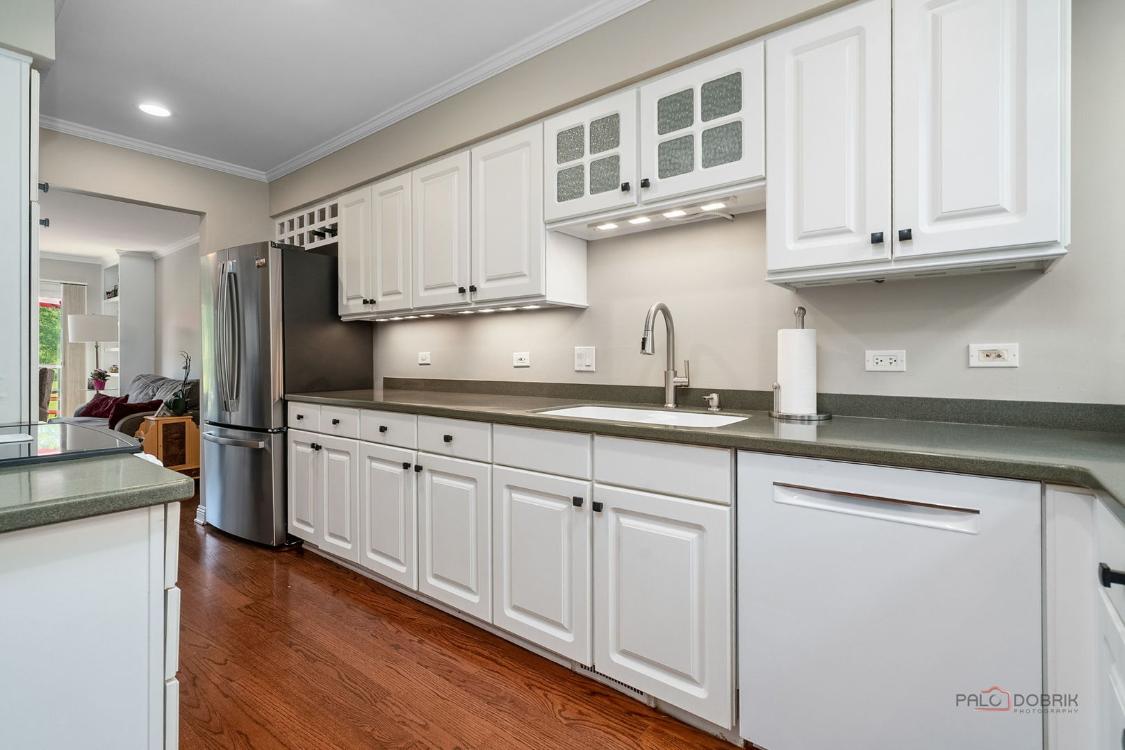 525 WHITE OAK Lane #26525, Lake Barrington, IL 60010