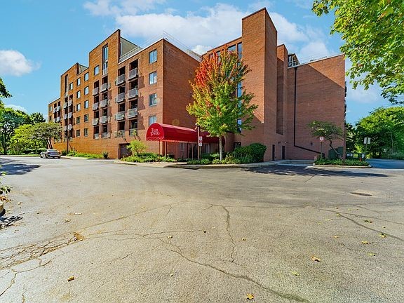 1450 Plymouth Lane #501, Elgin, IL 60123