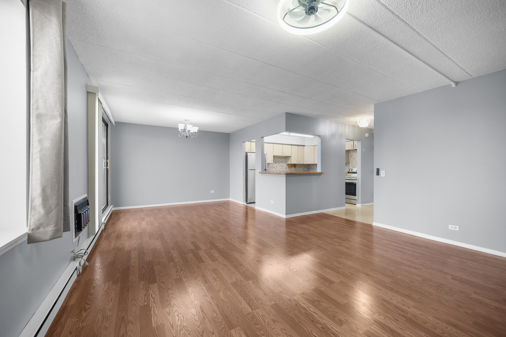 9118 W Elmwood Drive #3K, Niles, IL 60714
