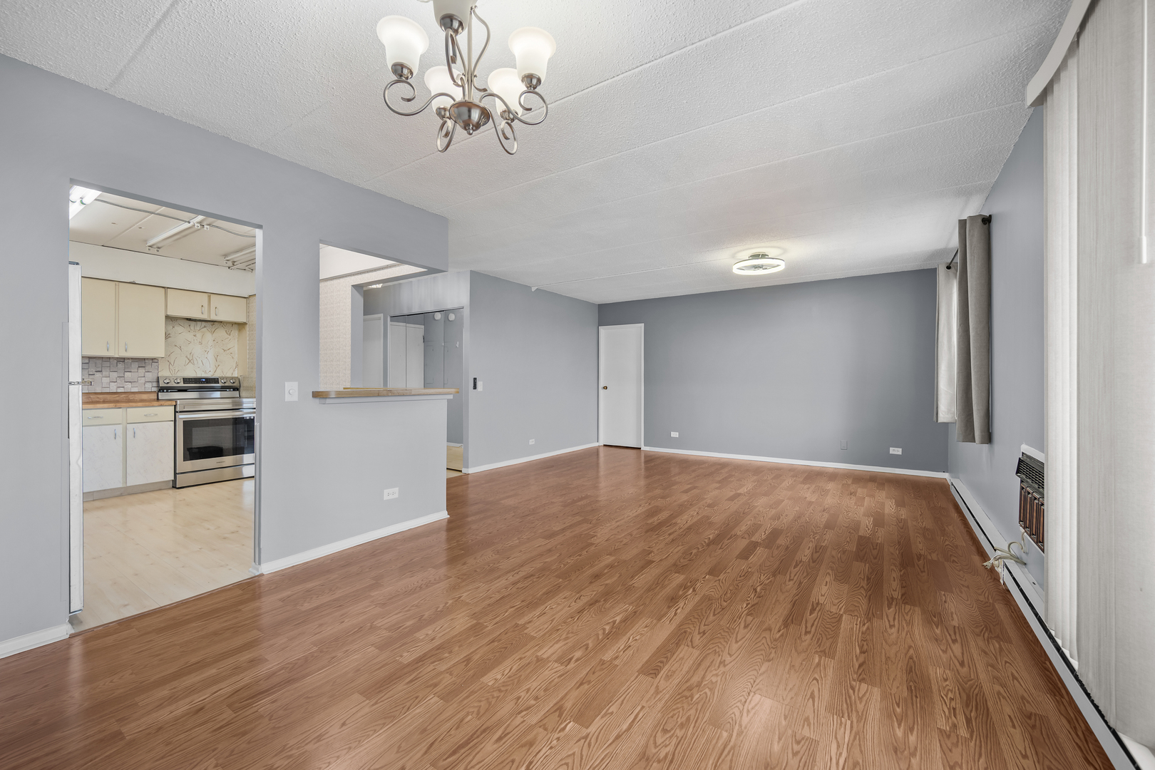 9118 W Elmwood Drive #3K, Niles, IL 60714