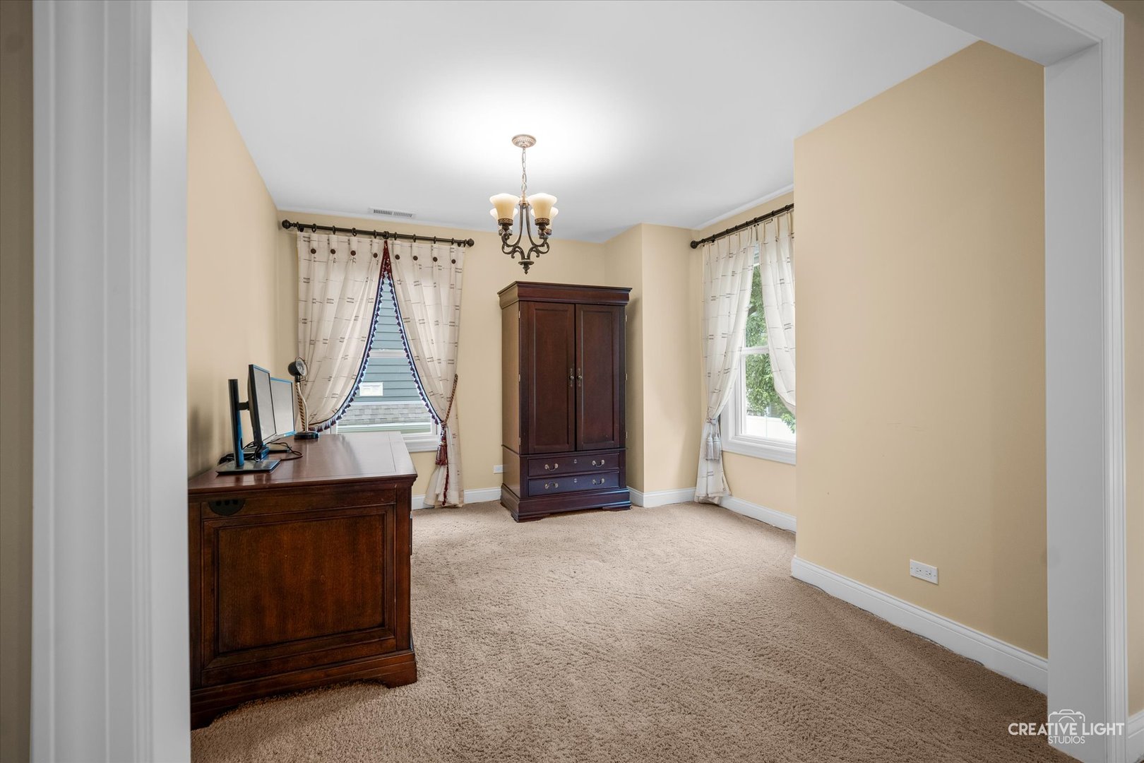 706 Wehrli Drive, Naperville, IL 60540
