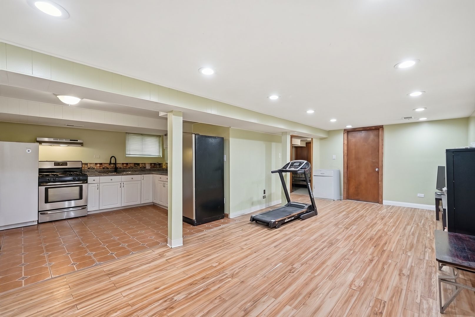 6348 S LAPORTE Avenue, Chicago, IL 60638