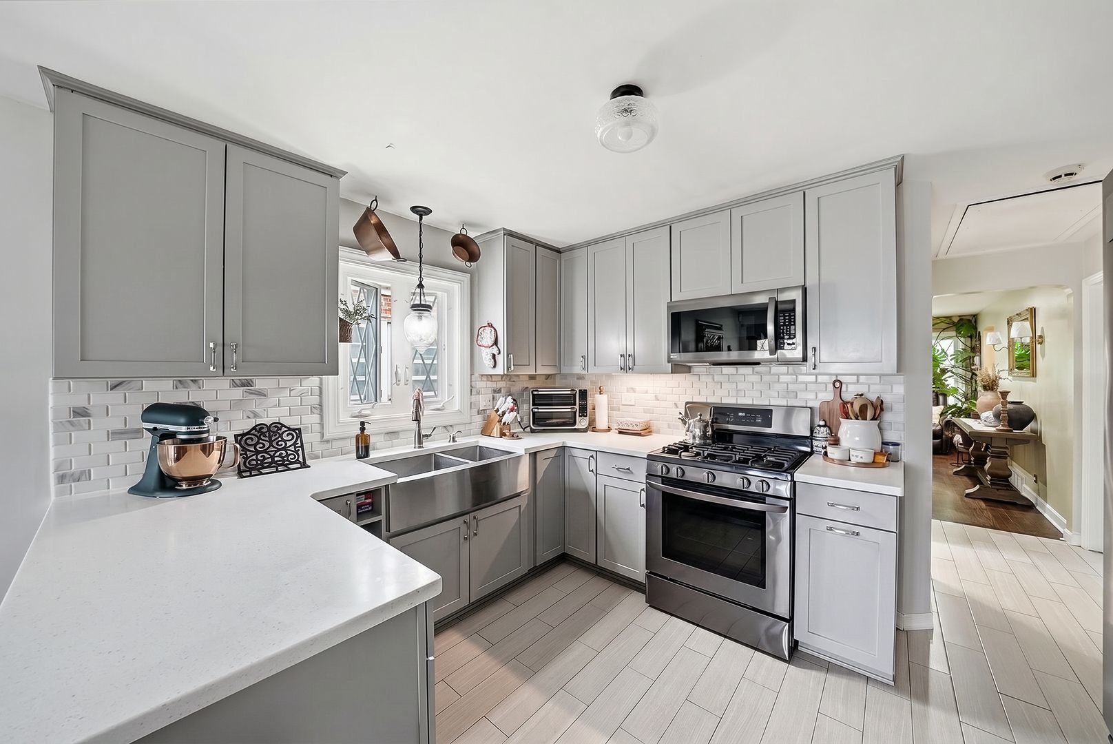 6348 S LAPORTE Avenue, Chicago, IL 60638