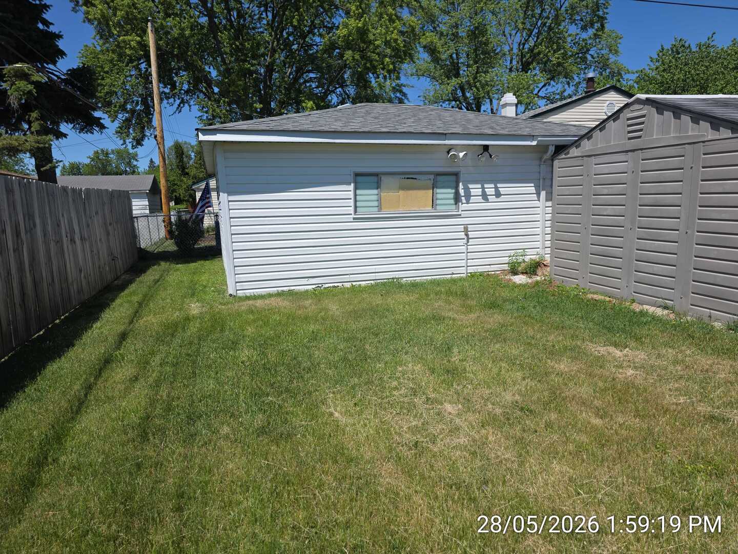 148 Pecos Circle, Carpentersville, IL 60110