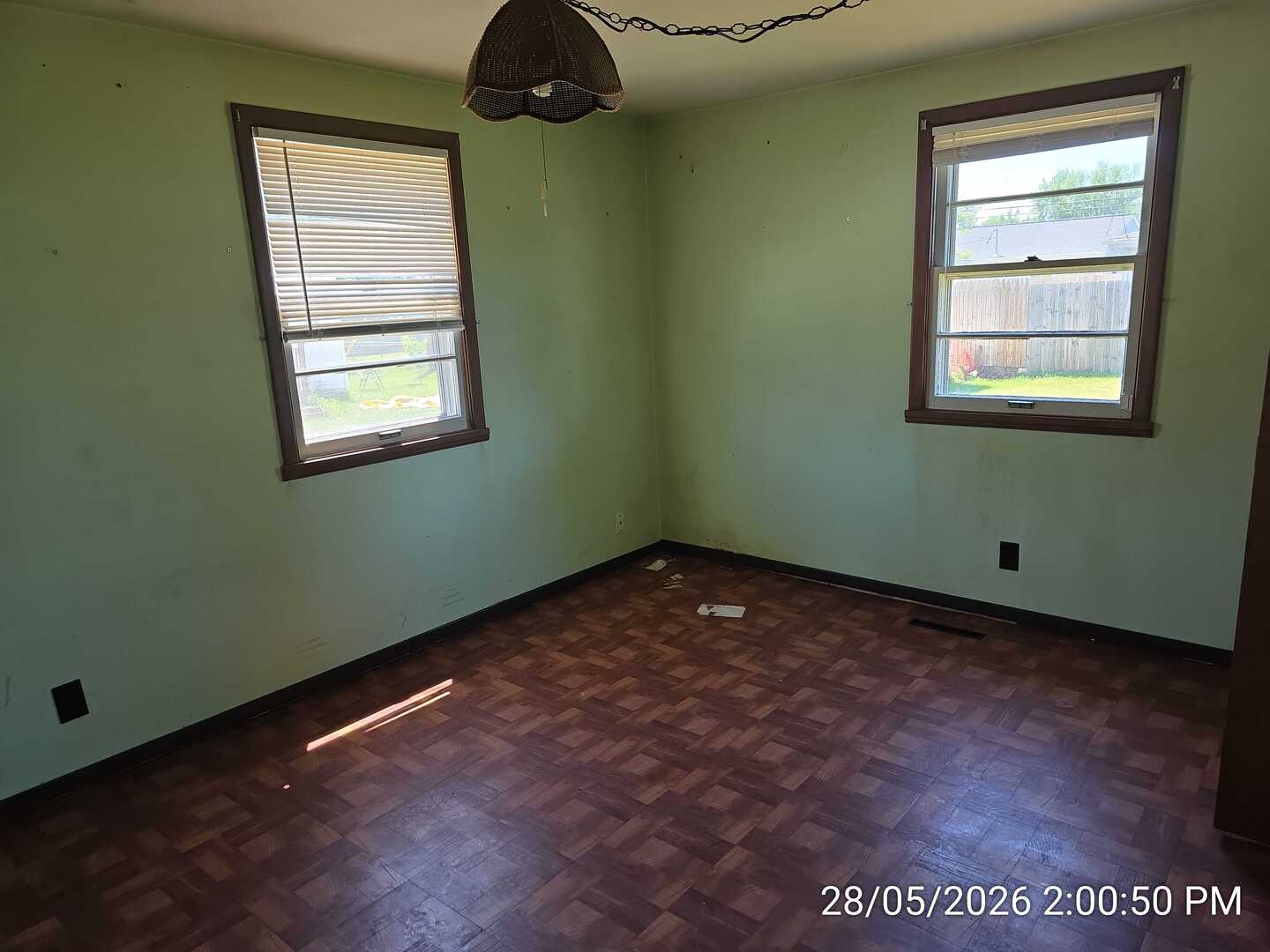 148 Pecos Circle, Carpentersville, IL 60110