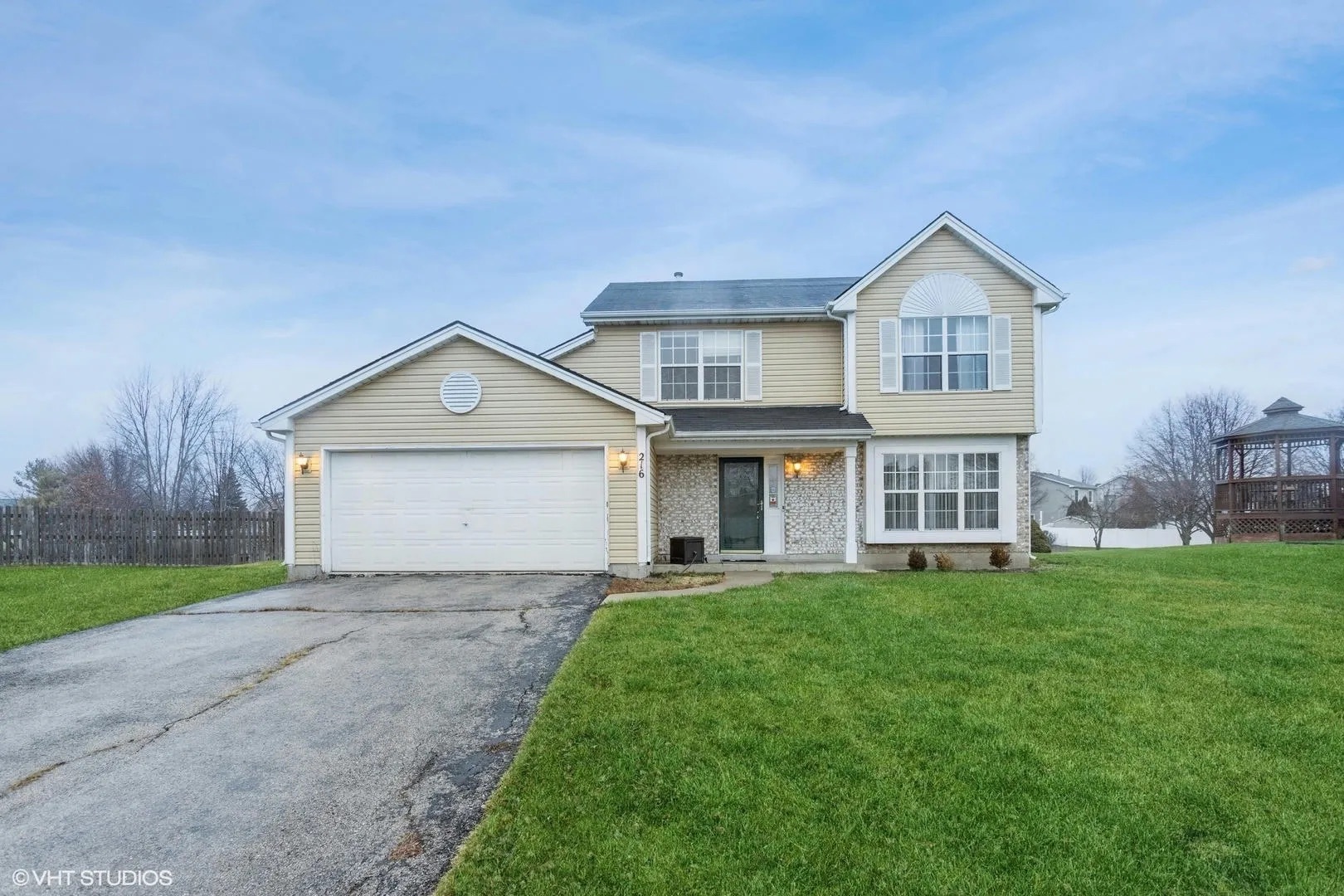 216 Ironbark Way, Bolingbrook, IL 60440