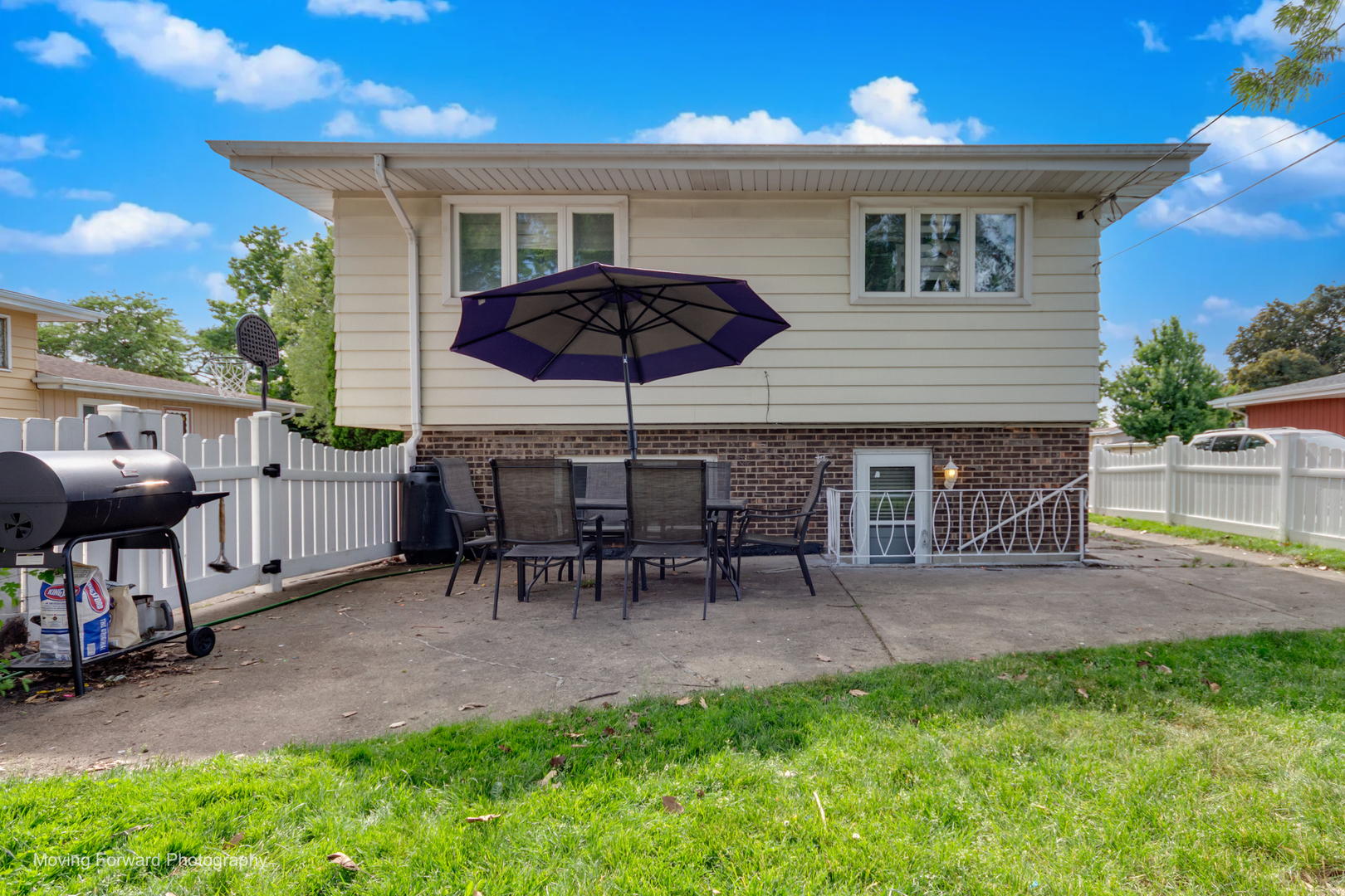 761 N Willow Road, Elmhurst, IL 60126