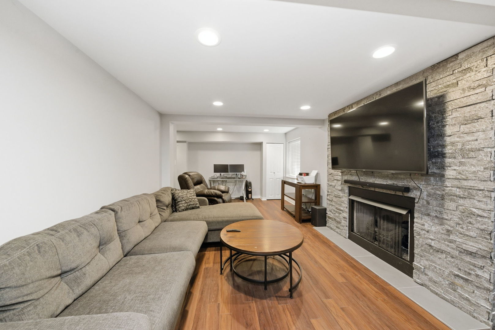 3417 Mustang Road, Joliet, IL 60435