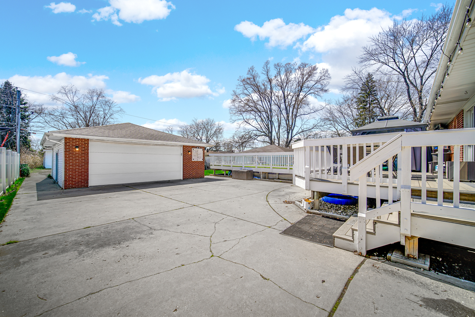661 W Saint Aubin Drive, Addison, IL 60101