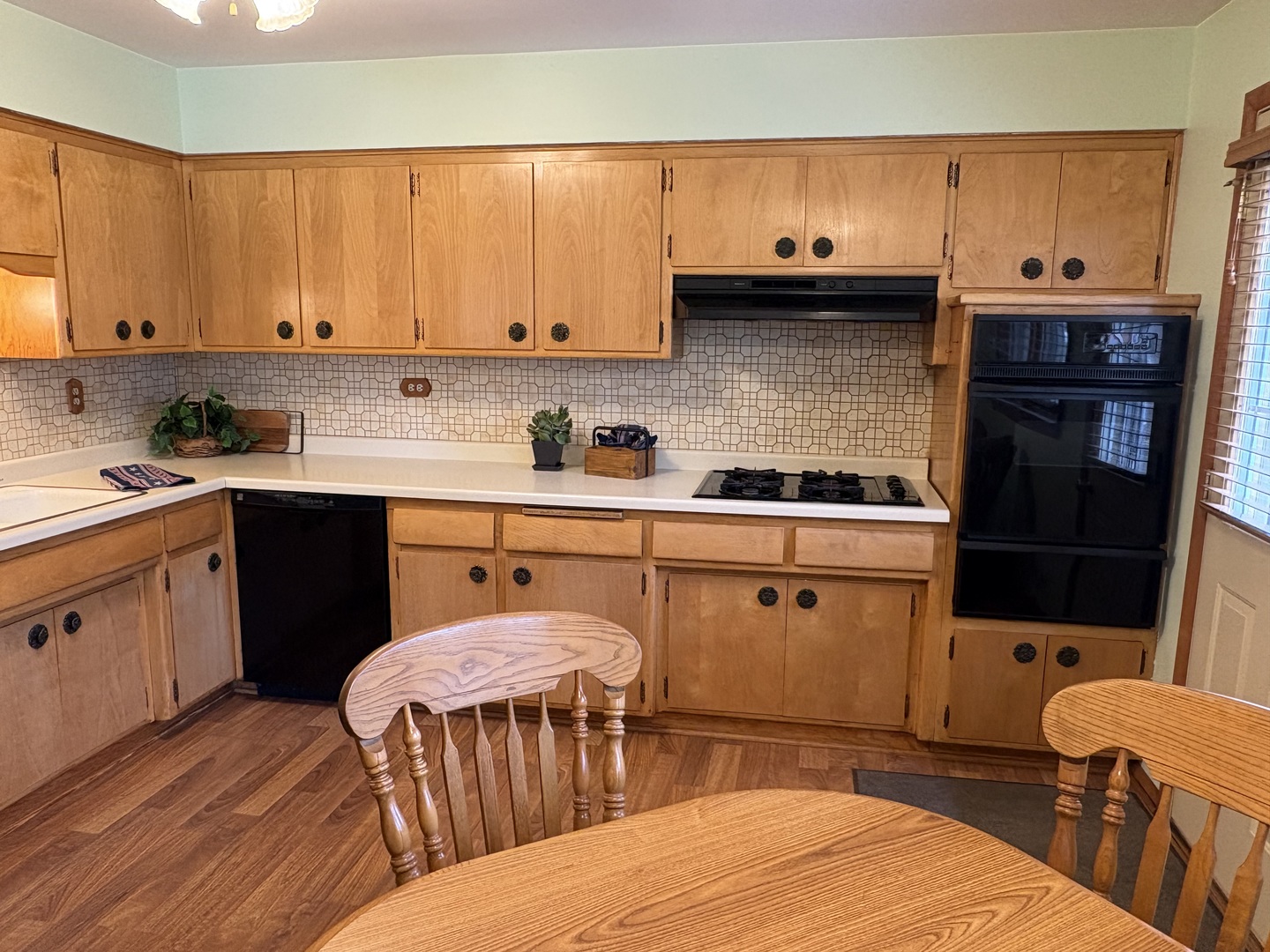 14325 Kedvale Avenue, Midlothian, IL 60445