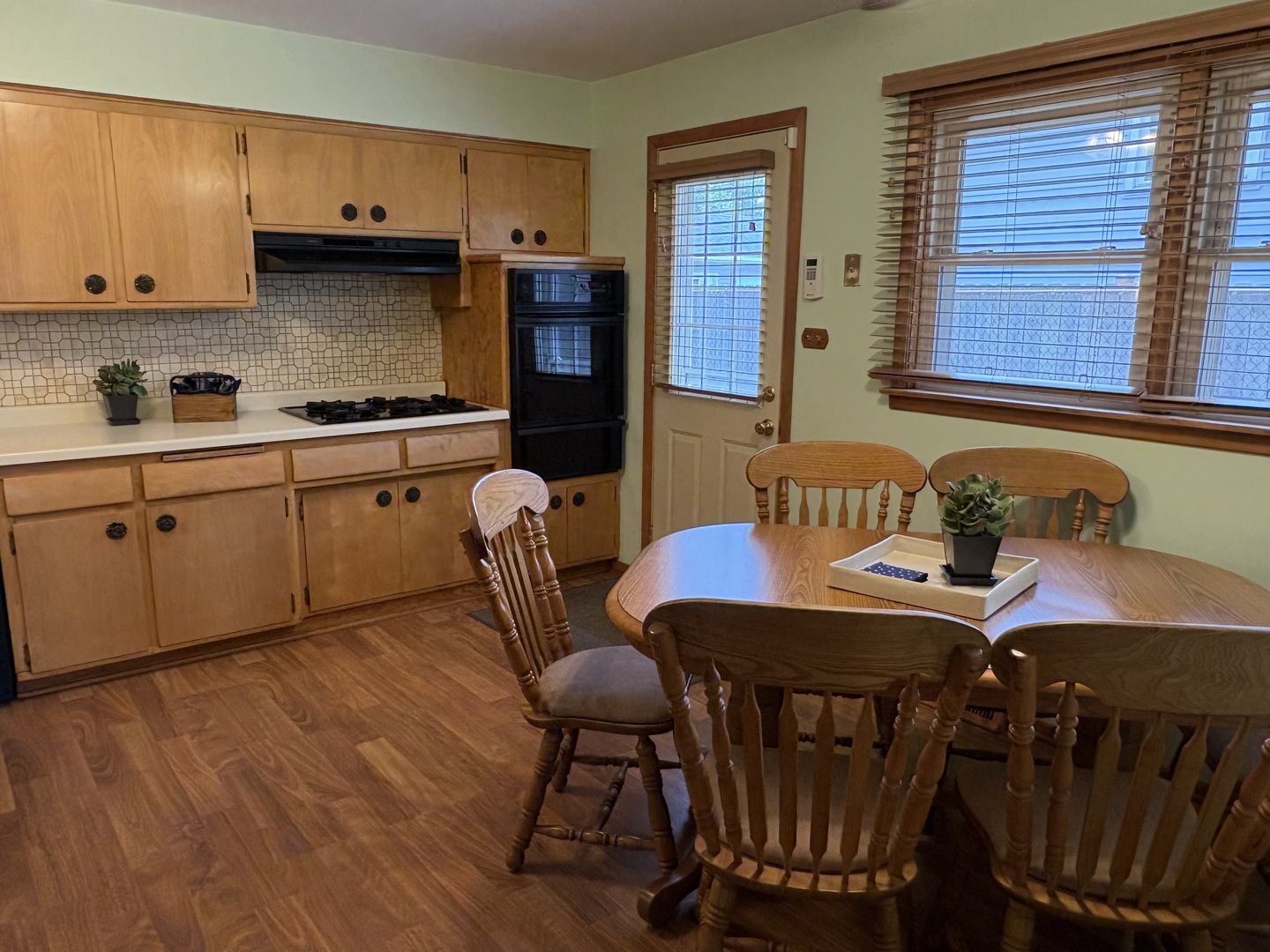 14325 Kedvale Avenue, Midlothian, IL 60445
