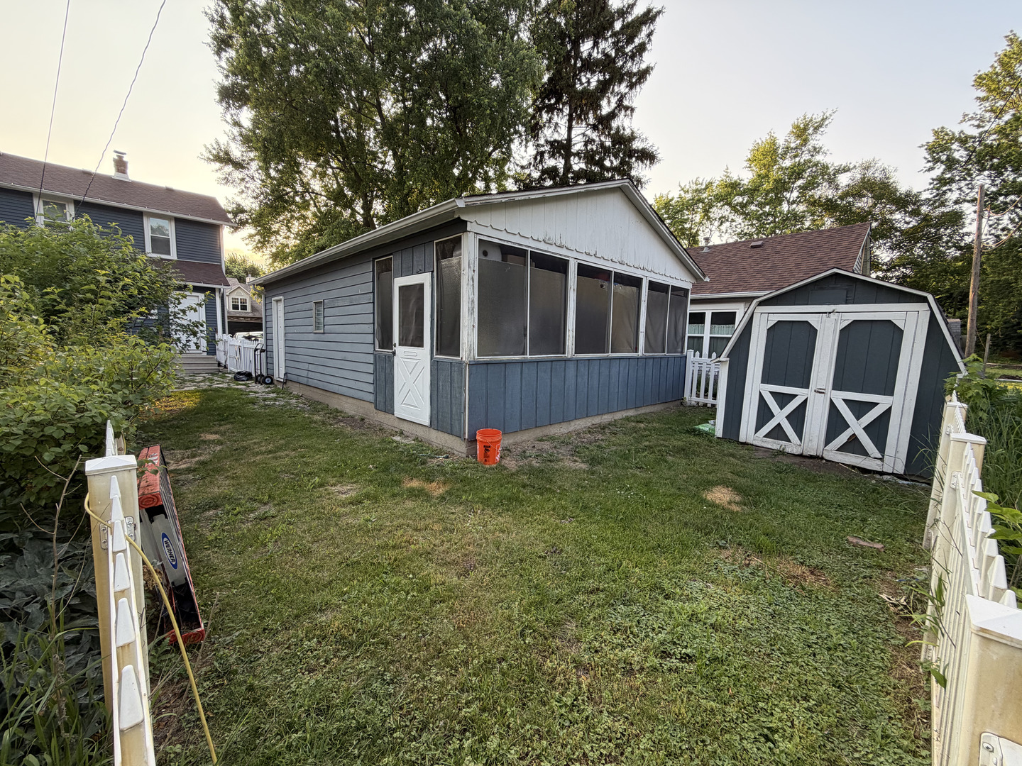 6S381 4th Street, Eola, IL 60519