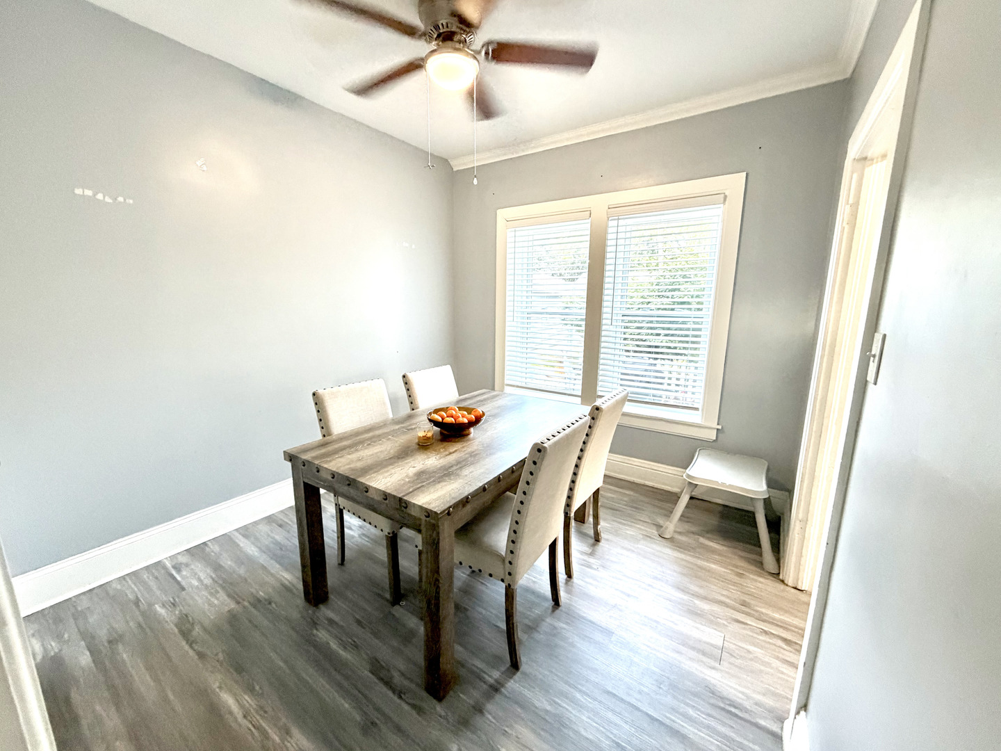 6S381 4th Street, Eola, IL 60519