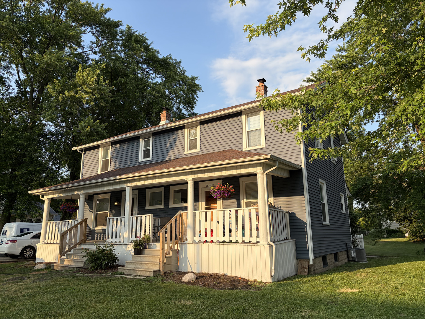 6S381 4th Street, Eola, IL 60519