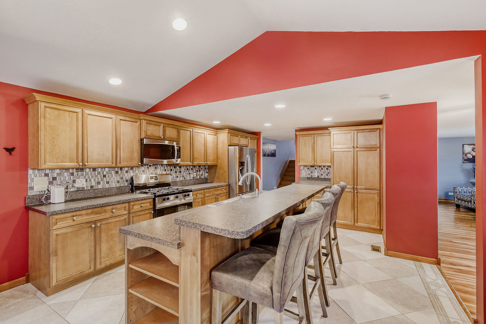 1413 Weyers Court, Schaumburg, IL 60193