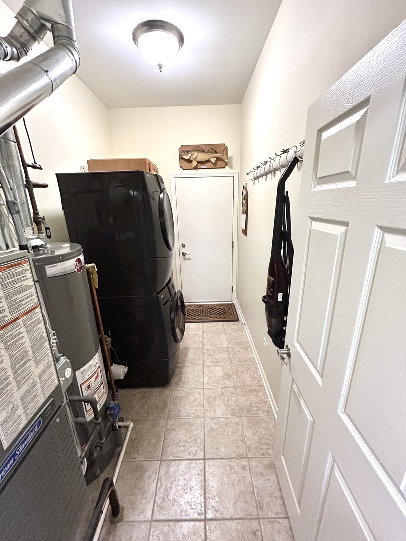 16422 Crescent Lake Court #16422, Crest Hill, IL 60403