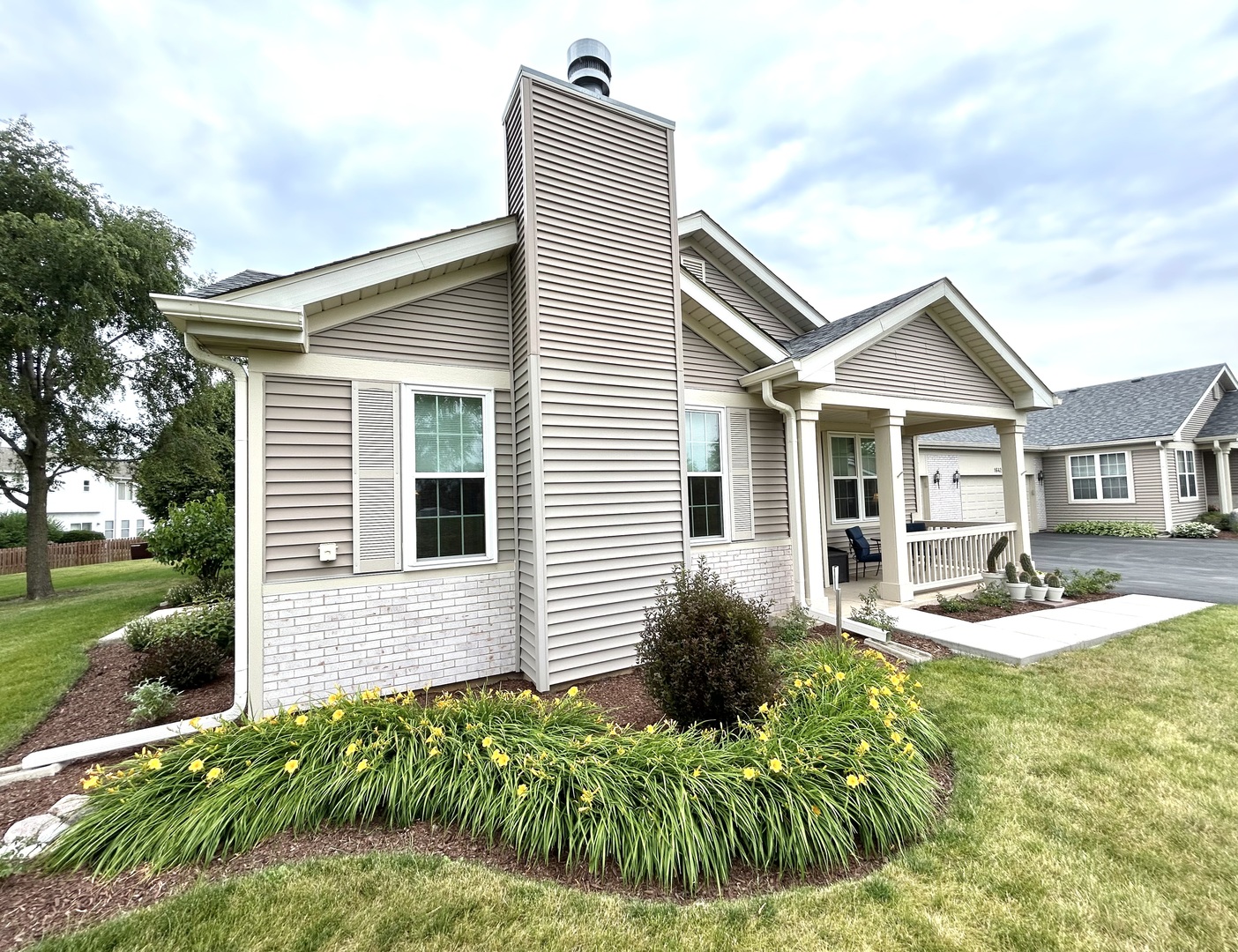 16422 Crescent Lake Court #16422, Crest Hill, IL 60403