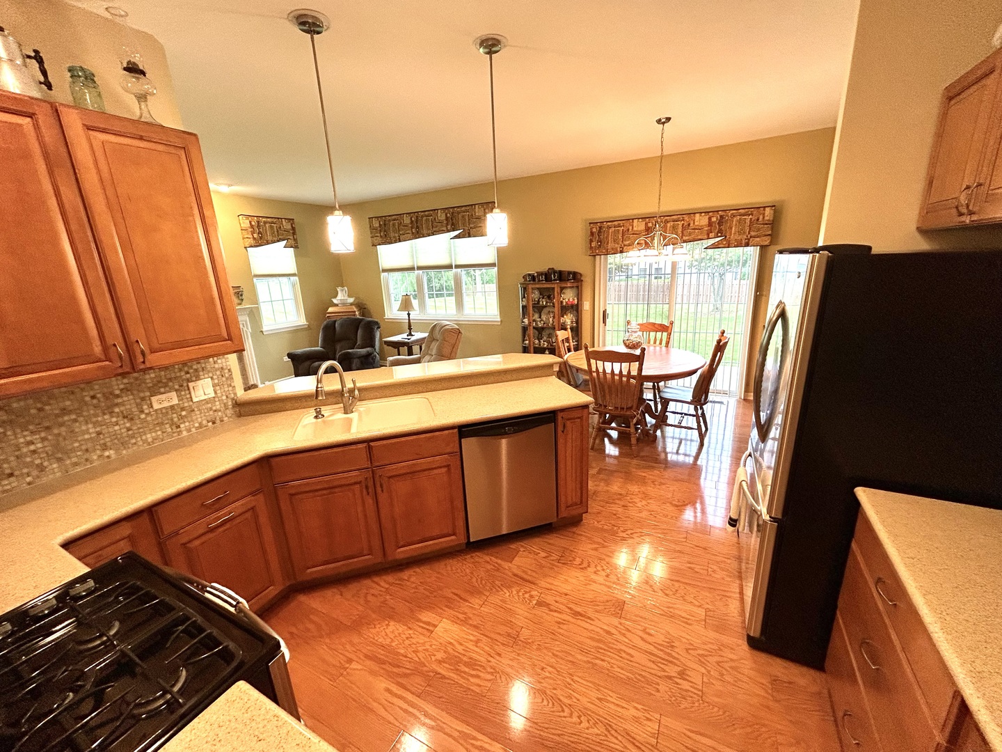 16422 Crescent Lake Court #16422, Crest Hill, IL 60403