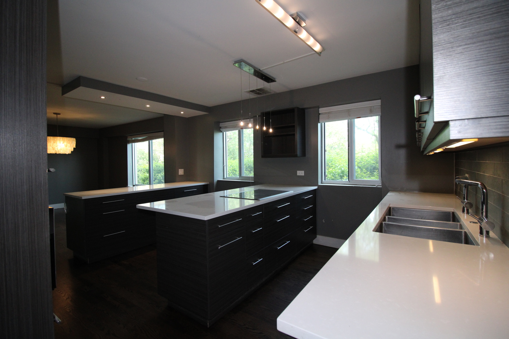 7061 N Kedzie Avenue #116, Chicago, IL 60645