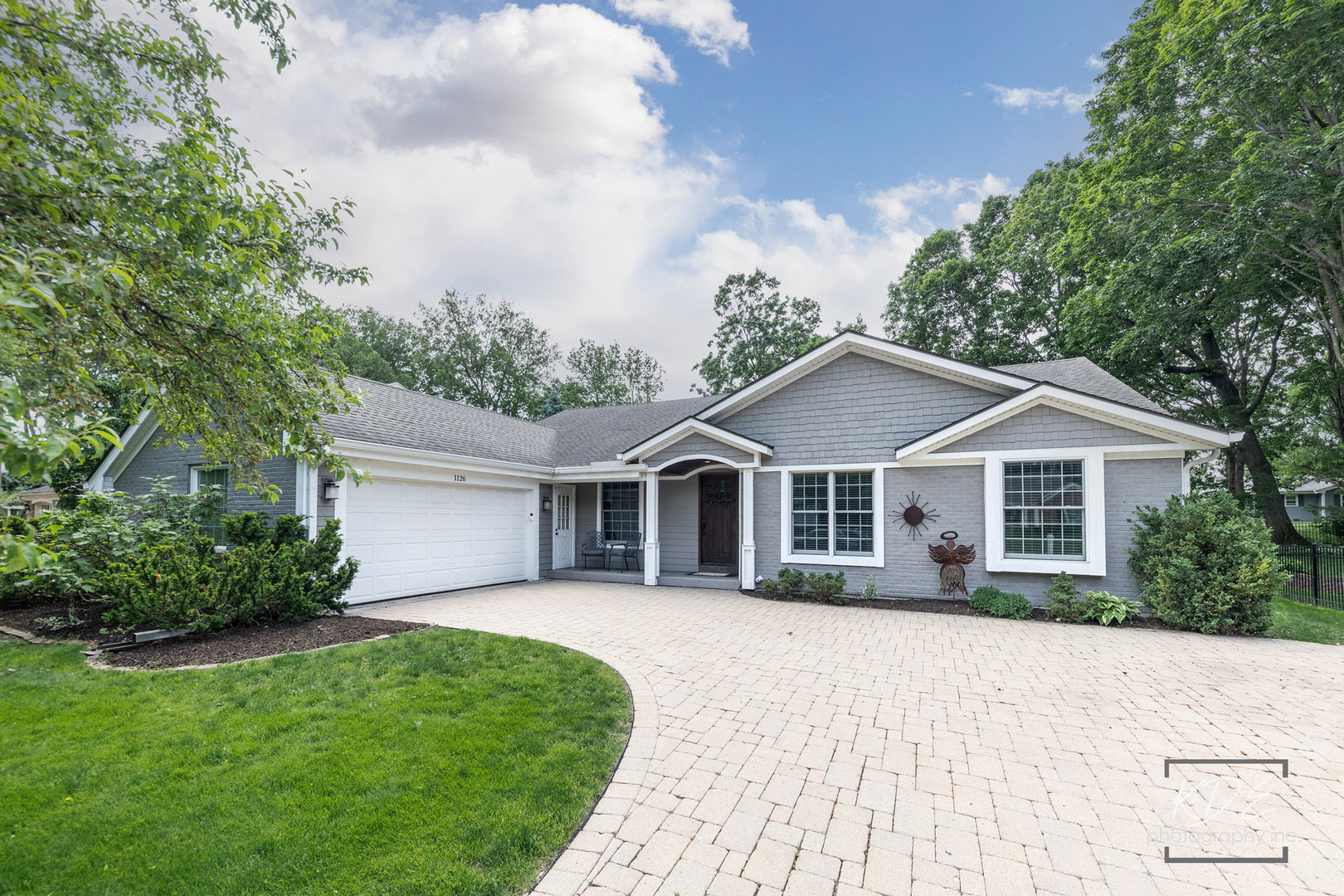 1126 Kings Point Court, Naperville, IL 60563