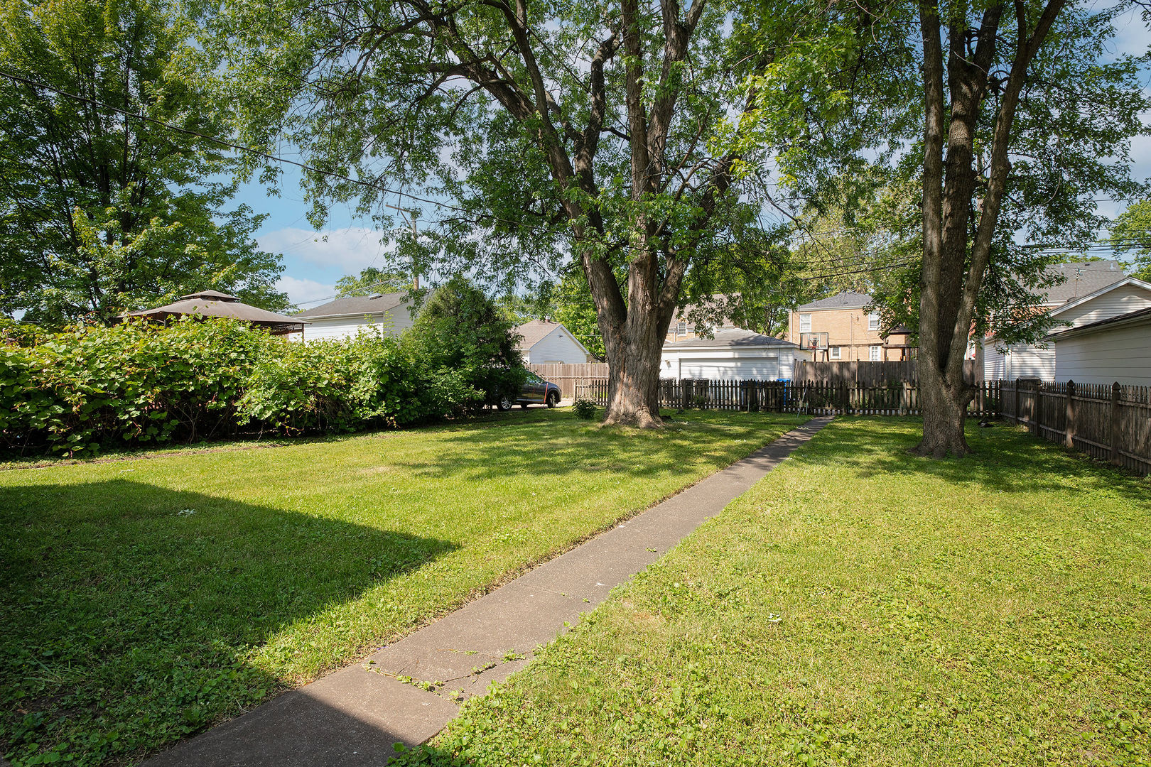 7046 N Osceola Avenue, Chicago, IL 60631