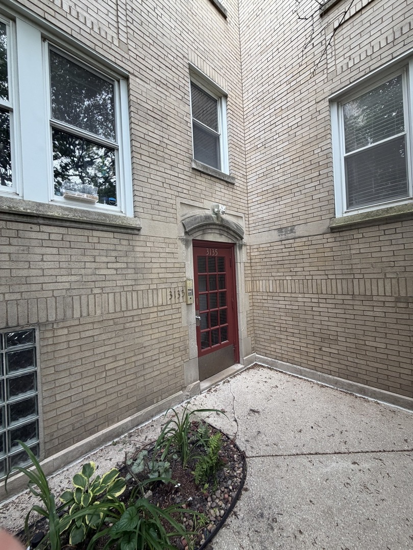 3135 W LELAND Avenue #2E, Chicago, IL 60625