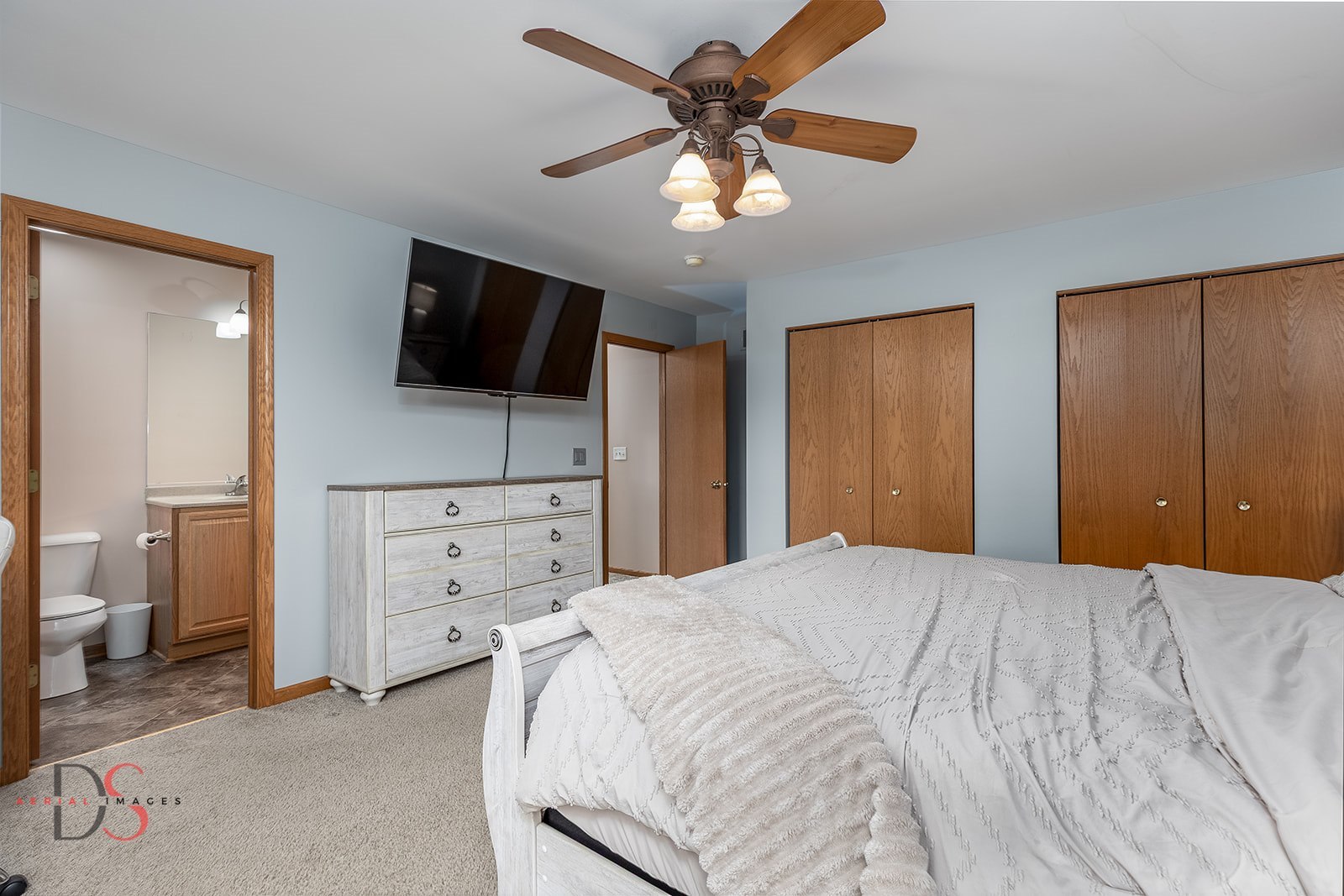 729 River Edge Circle, Ottawa, IL 61350