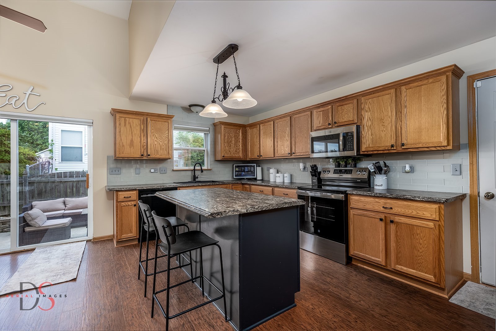 729 River Edge Circle, Ottawa, IL 61350