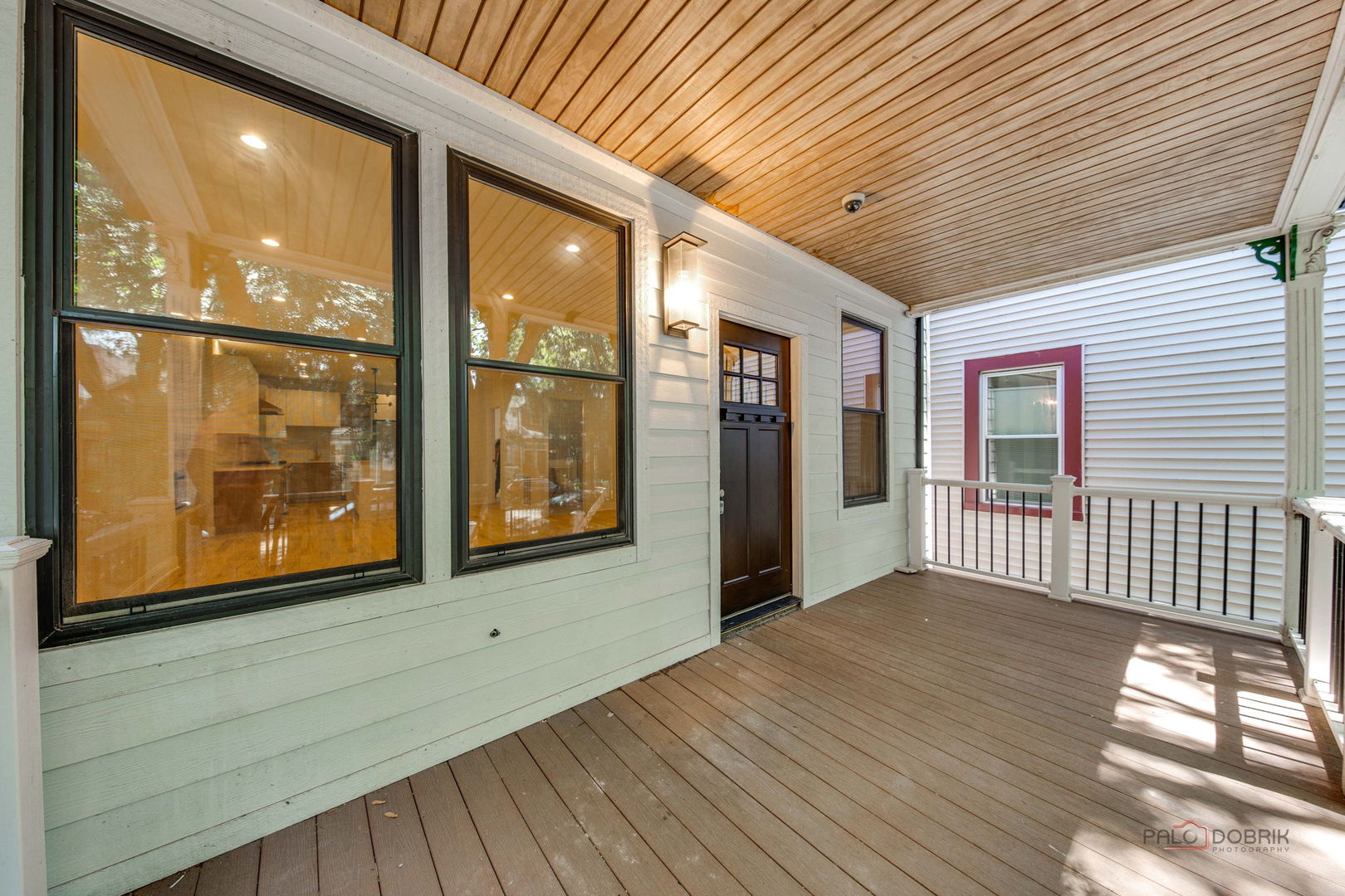 1826 W Farragut Avenue, Chicago, IL 60640