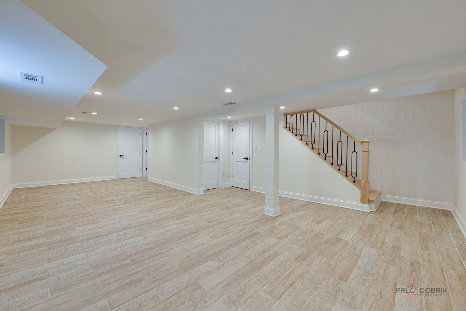 1826 W Farragut Avenue, Chicago, IL 60640