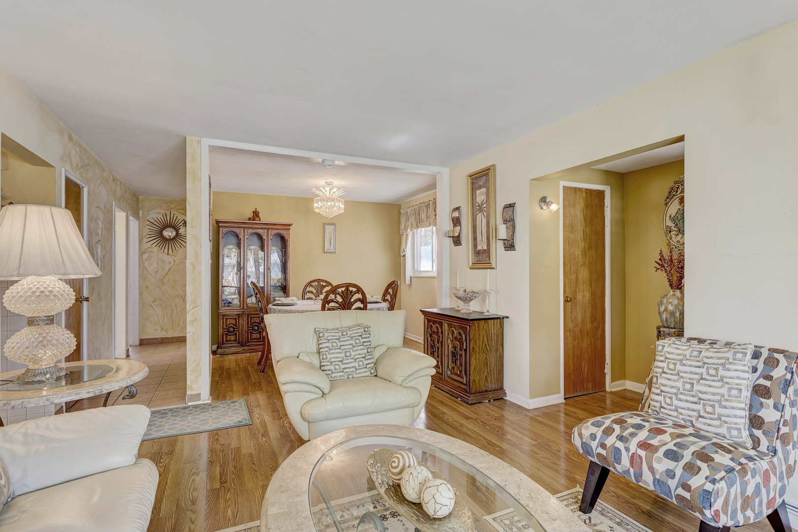 109 Rice Avenue, Bellwood, IL 60104