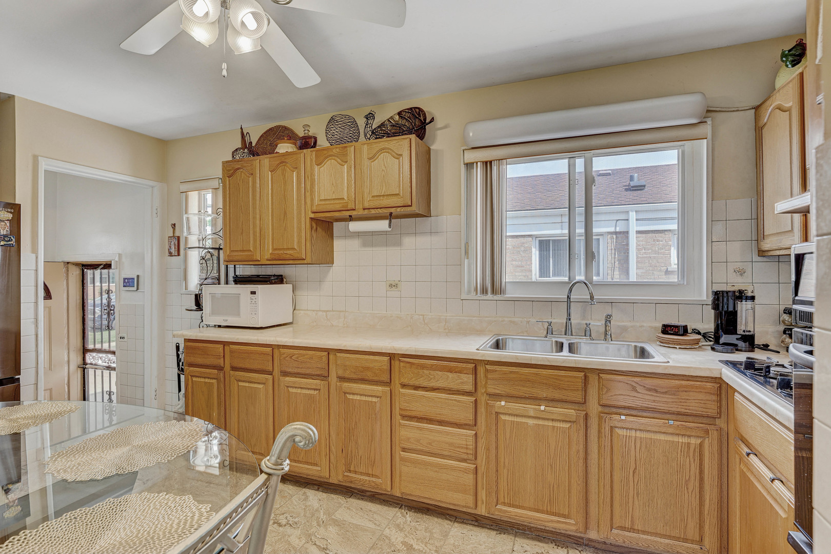 109 Rice Avenue, Bellwood, IL 60104
