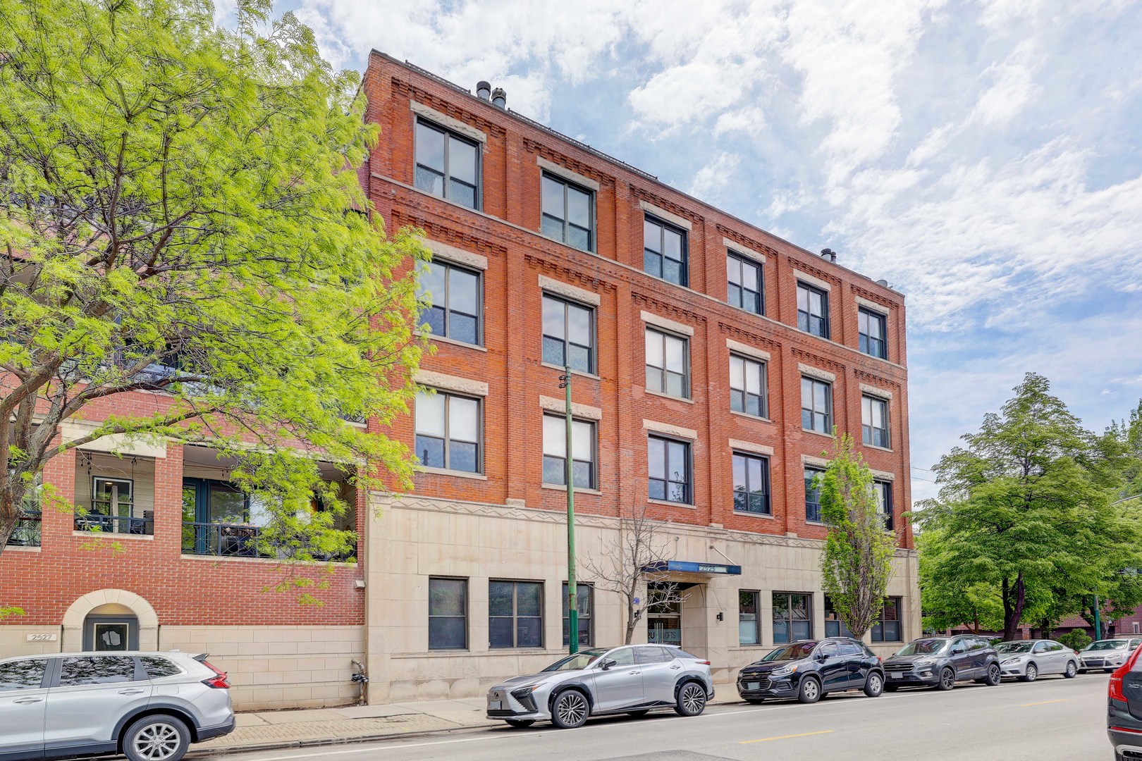2525 N Sheffield Avenue #2C, Chicago, IL 60614