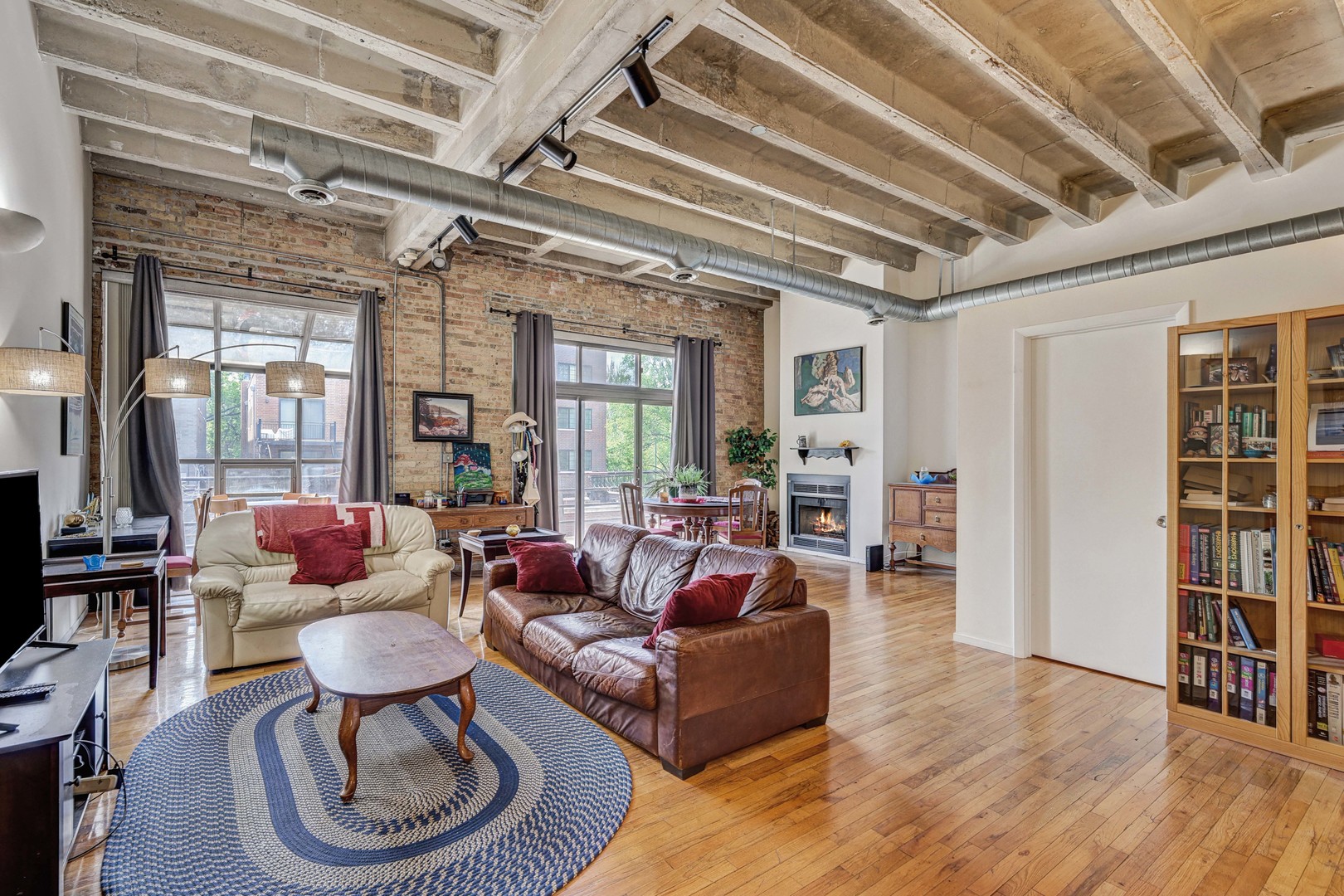 2525 N Sheffield Avenue #2C, Chicago, IL 60614