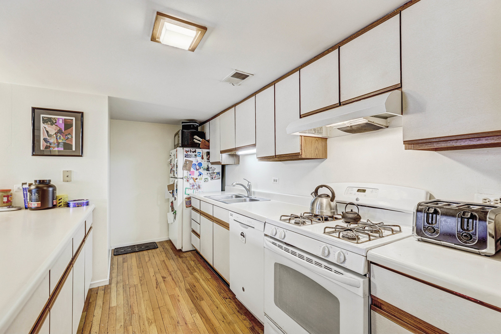 2525 N Sheffield Avenue #2C, Chicago, IL 60614