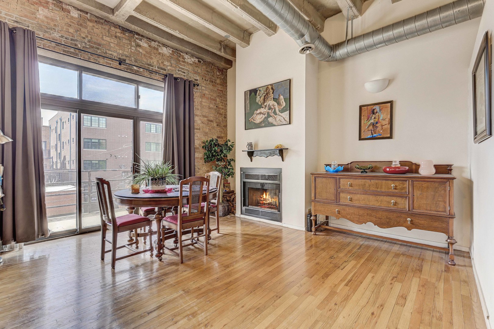 2525 N Sheffield Avenue #2C, Chicago, IL 60614