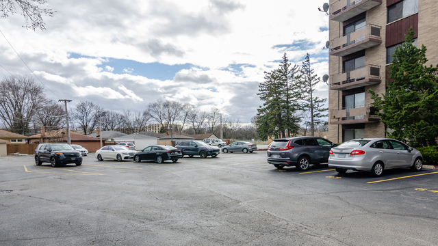 850 Des Plaines Avenue #504, Forest Park, IL 60130