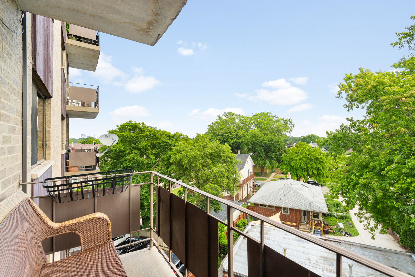 850 Des Plaines Avenue #504, Forest Park, IL 60130