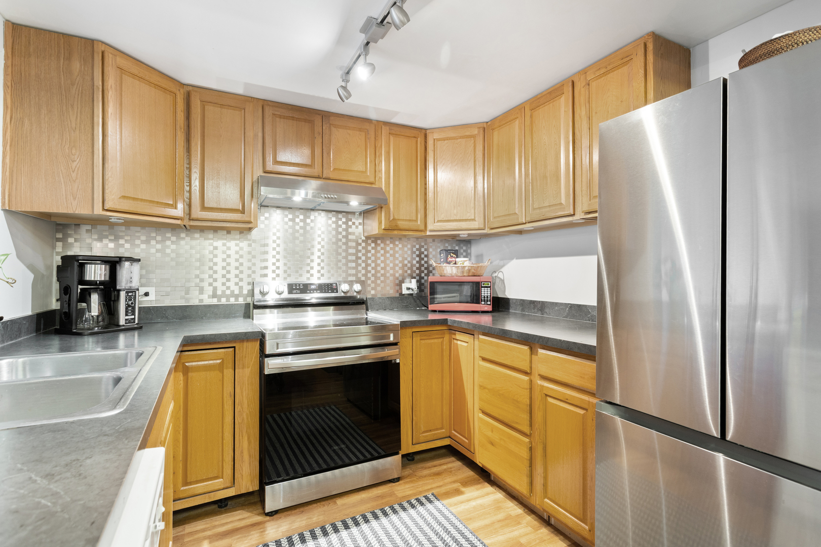 850 Des Plaines Avenue #504, Forest Park, IL 60130