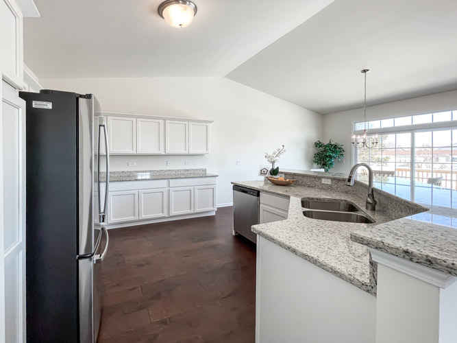 455 BUILDING 9 RIDGE Lane, Bolingbrook, IL 60440