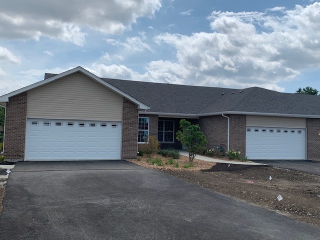 451 BUILDING 9 RIDGE Lane, Bolingbrook, IL 60440