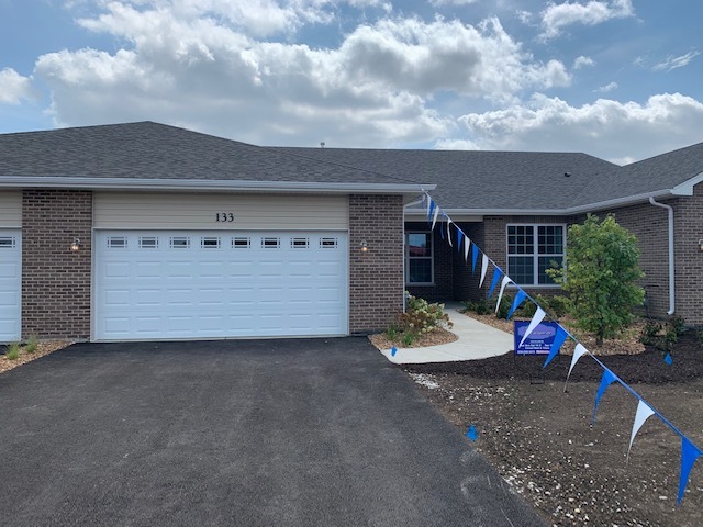 451 BUILDING 9 RIDGE Lane, Bolingbrook, IL 60440